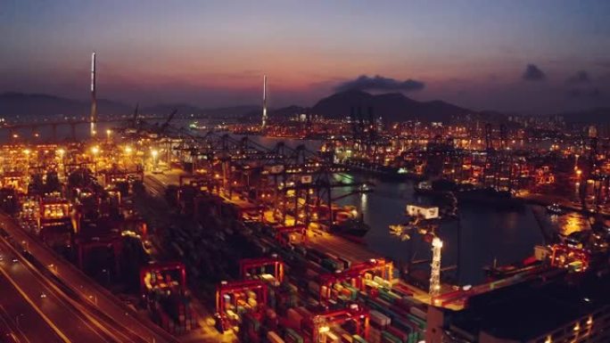 香港港口工业区、昂船洲大桥的无人机画面
