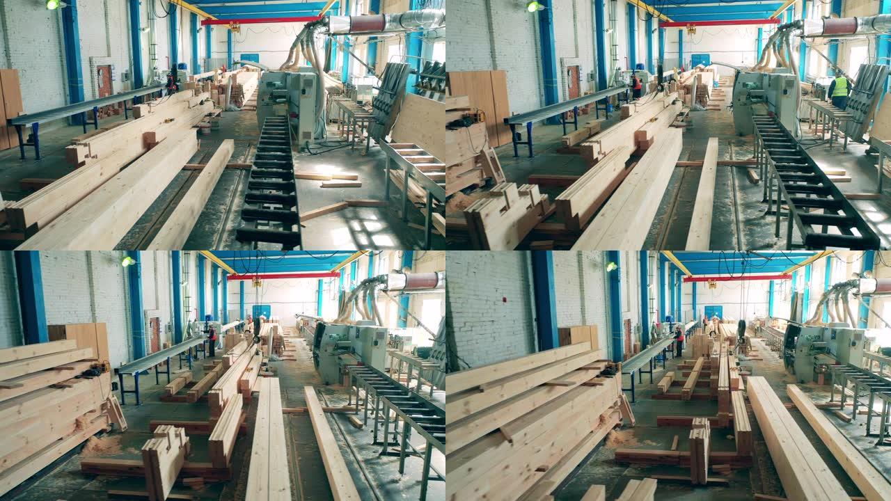 木工厂的房间里堆放的加工木材。