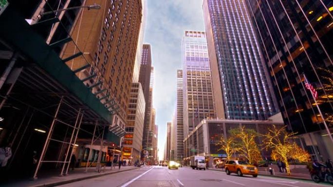 市中心著名的商业。金融大厦。第六大道。曼哈顿