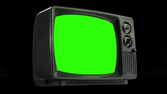 黑色背景下切出的旧电视绿屏。4k分辨率。