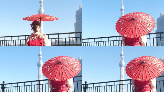 用蓝天探索东京市的旅游妇女