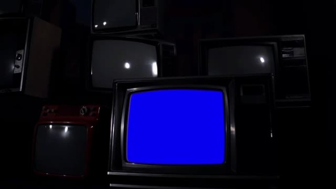 旧电视关闭蓝屏。深色。缩小。4k分辨率。