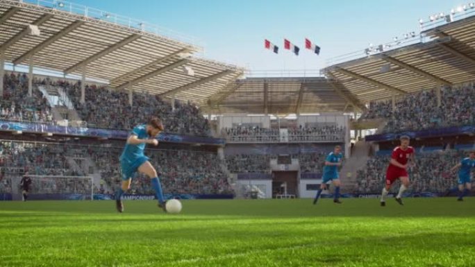 职业足球足球比赛法国体育场冠军旗帜: 蓝队进攻，传球，前锋带球。国际杯，世界锦标赛。电视回放。慢动作