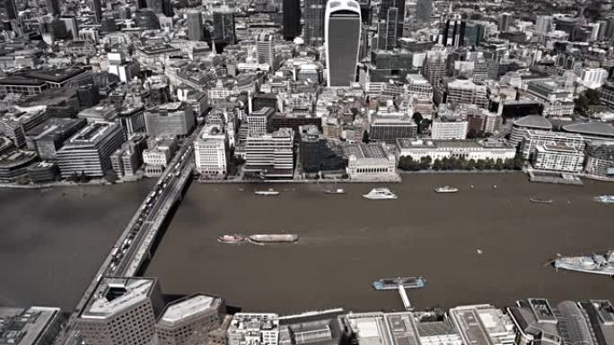 伦敦金融区的鸟瞰图。伦敦桥和国际地标。办公楼