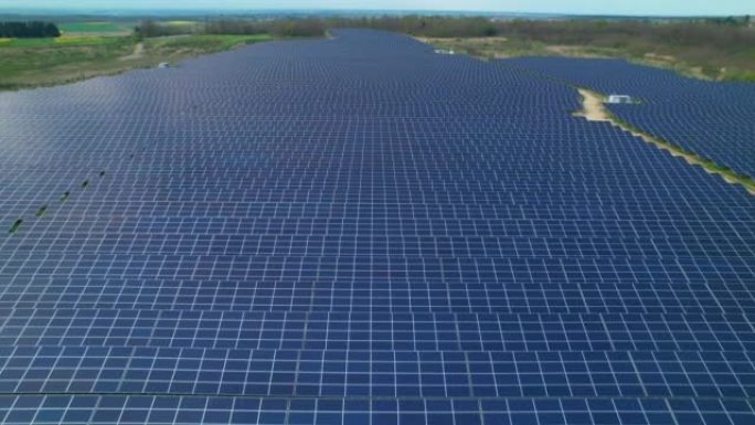 空中: 飞越广阔的太阳能电池板以实现可持续的能源生产