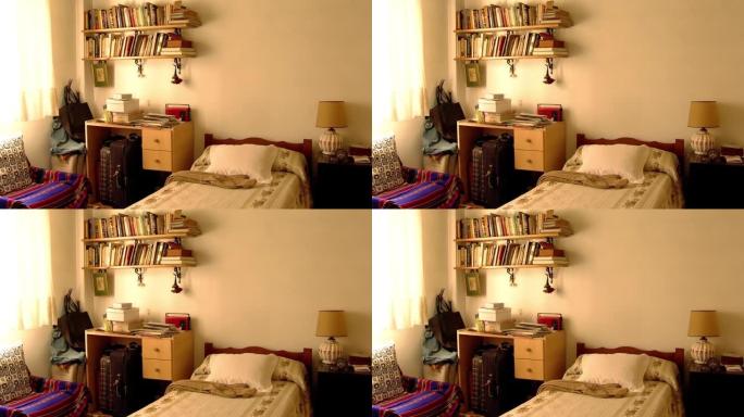 早上舒适卧室的内部。