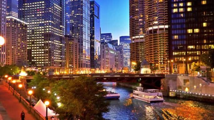 芝加哥。绿树和金融城。
