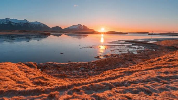 冰岛的延时美丽日出