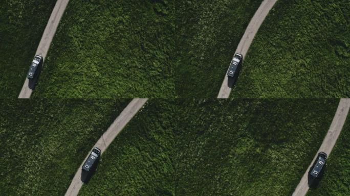 偏远地区道路上小型货车的鸟瞰图