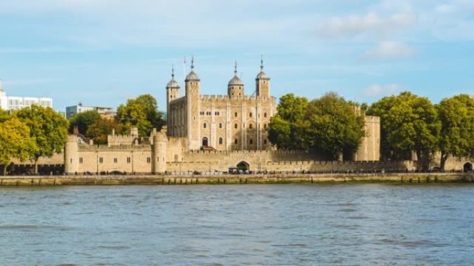 伦敦塔历史在泰晤士河北岸的时间流逝，与英国伦敦市中心的游客