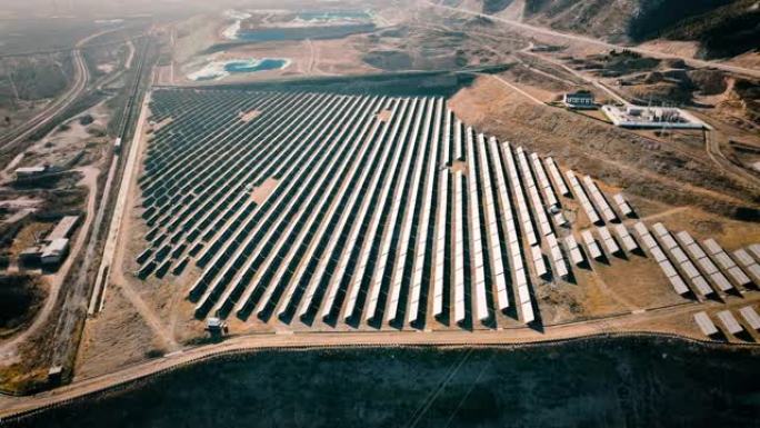 戈壁沙漠太阳能电站鸟瞰图