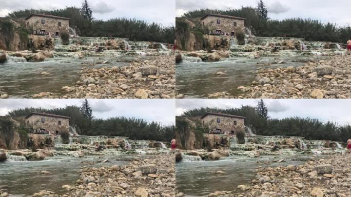 Cascate del Mulino，温泉在Saturnia，托斯卡纳，意大利。