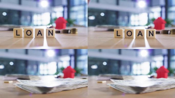 4k录像，一名男子将一叠现金放在游戏牌旁边的桌子上