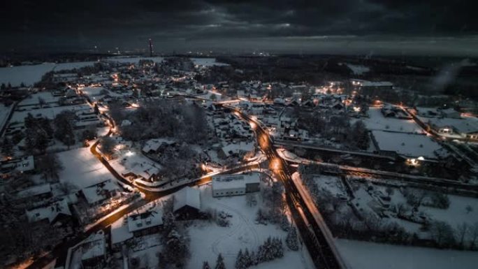 冬季积雪覆盖的城镇