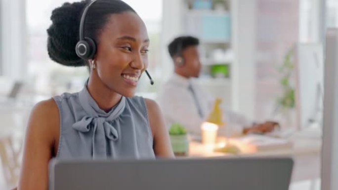 黑人妇女，计算机销售和呼叫中心，客户服务和咨询建议，以联系我们，客户支持帮助和办公室顾问。快乐非洲电