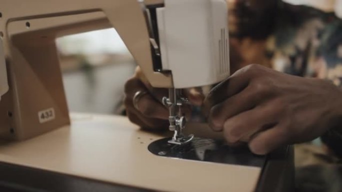 工作室的裁缝机穿线缝纫机