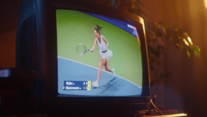 通过直播体育网球比赛来关闭过时的电视屏幕的镜头。白色运动女运动员失去一分。怀旧复古90年代技术概念。
