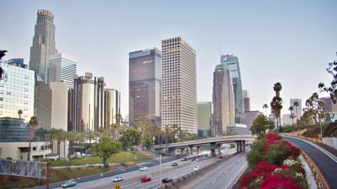 洛杉矶金融区。高速公路。流量。市。
