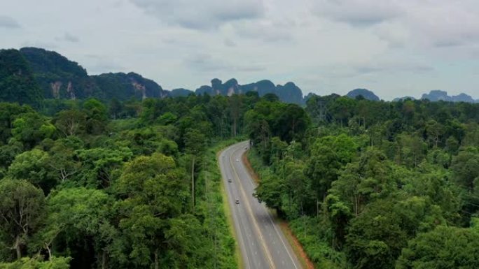 穿越东南亚森林的公路旅行的鸟瞰图