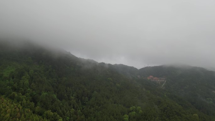 云雾缭绕   雨过天晴   人间仙境