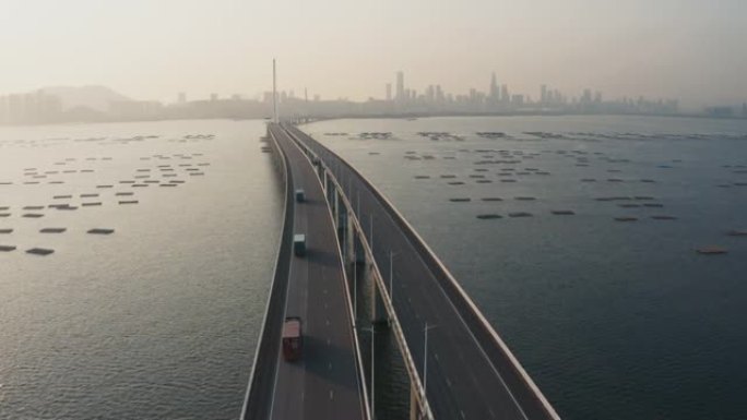 深圳湾大桥的景色深圳湾大桥车流跨海大桥