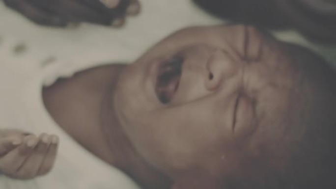 哭泣的新生婴儿婴儿啼哭