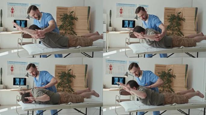 物理治疗师向患者展示手部练习