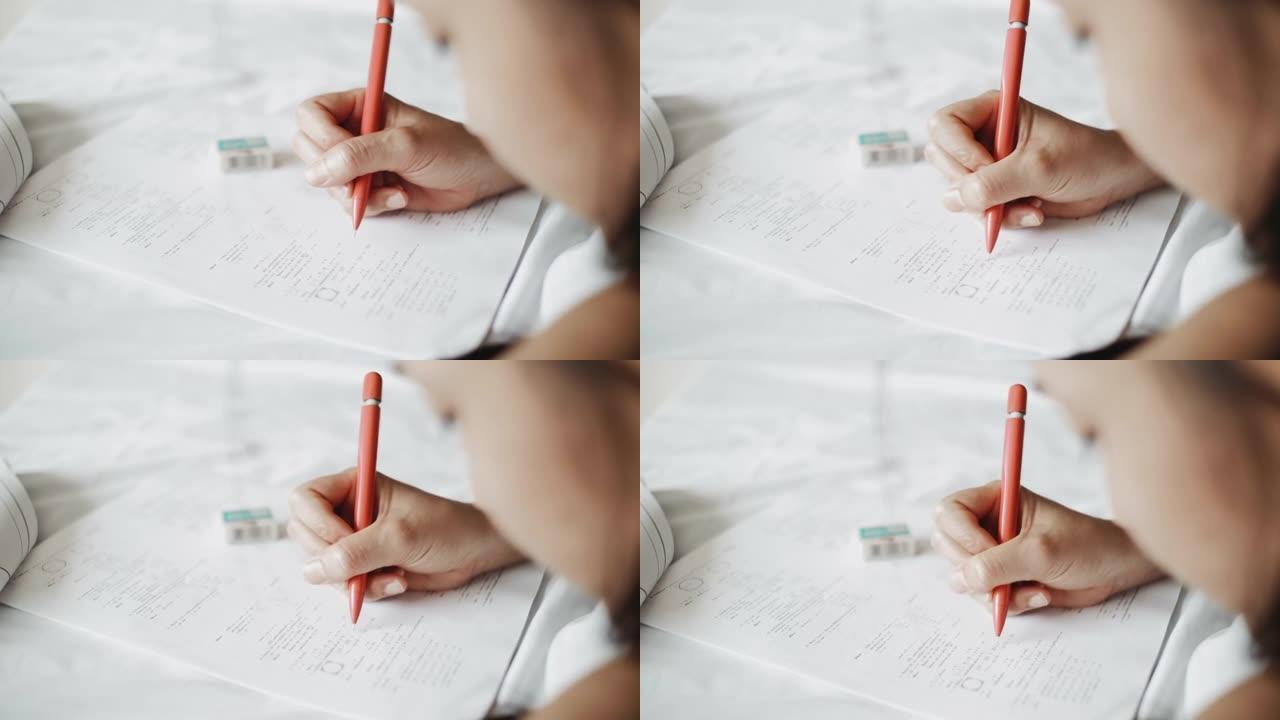 特写女人在纸上阅读，翻页并用铅笔在文档上标记文字