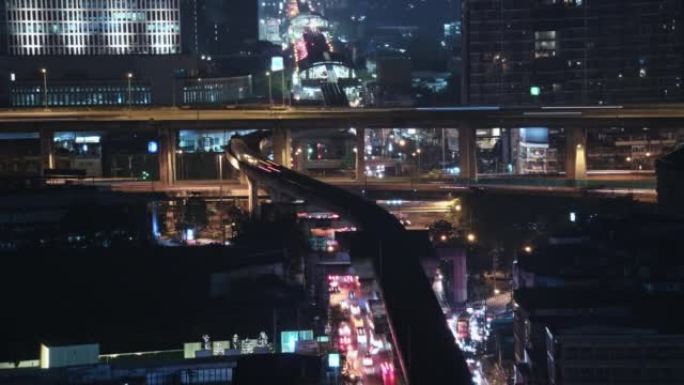 夜间曼谷繁忙高速公路鸟瞰图的时间流逝