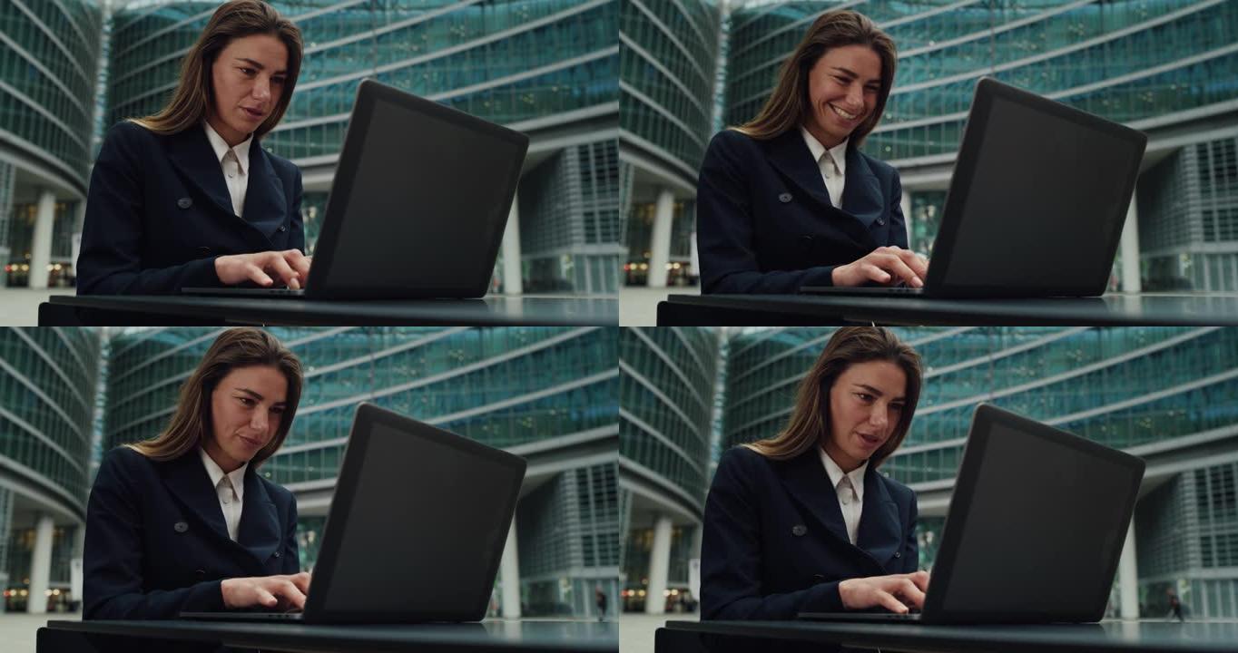 商业女性在办公室摩天大楼背景上控制和发送工作电子邮件的电影拍摄。技术、网络、连接、企业、金融、成功的