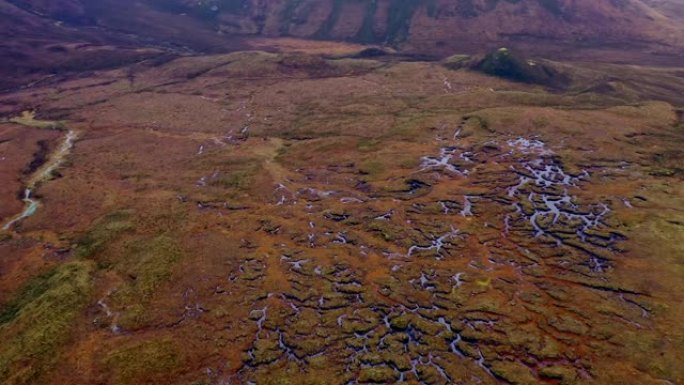 英国苏格兰斯凯岛山谷空中WS POV山脊