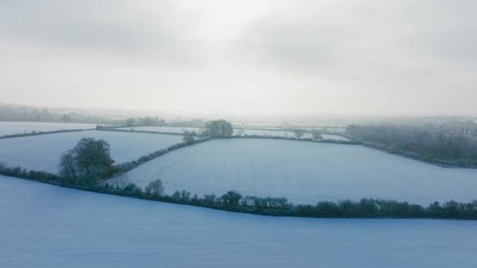 英格兰的空中雪景雪山风景自然风光冰天雪地