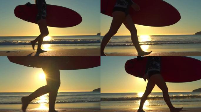 一个穿着游泳衣的女孩在日落时拿着冲浪板在沙滩上行走