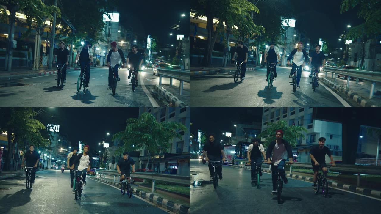 一群十几岁的朋友游客在街上骑自行车。