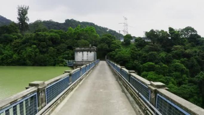 香港金山郊野公园九龙水库大坝大桥鸟瞰图