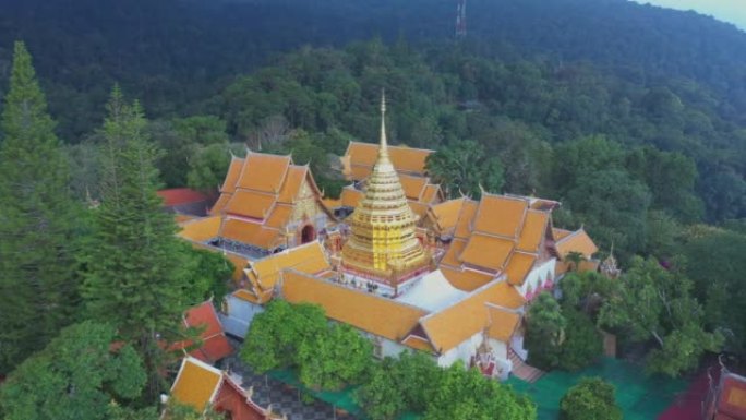 泰国著名寺庙Wat Phra的鸟瞰图。