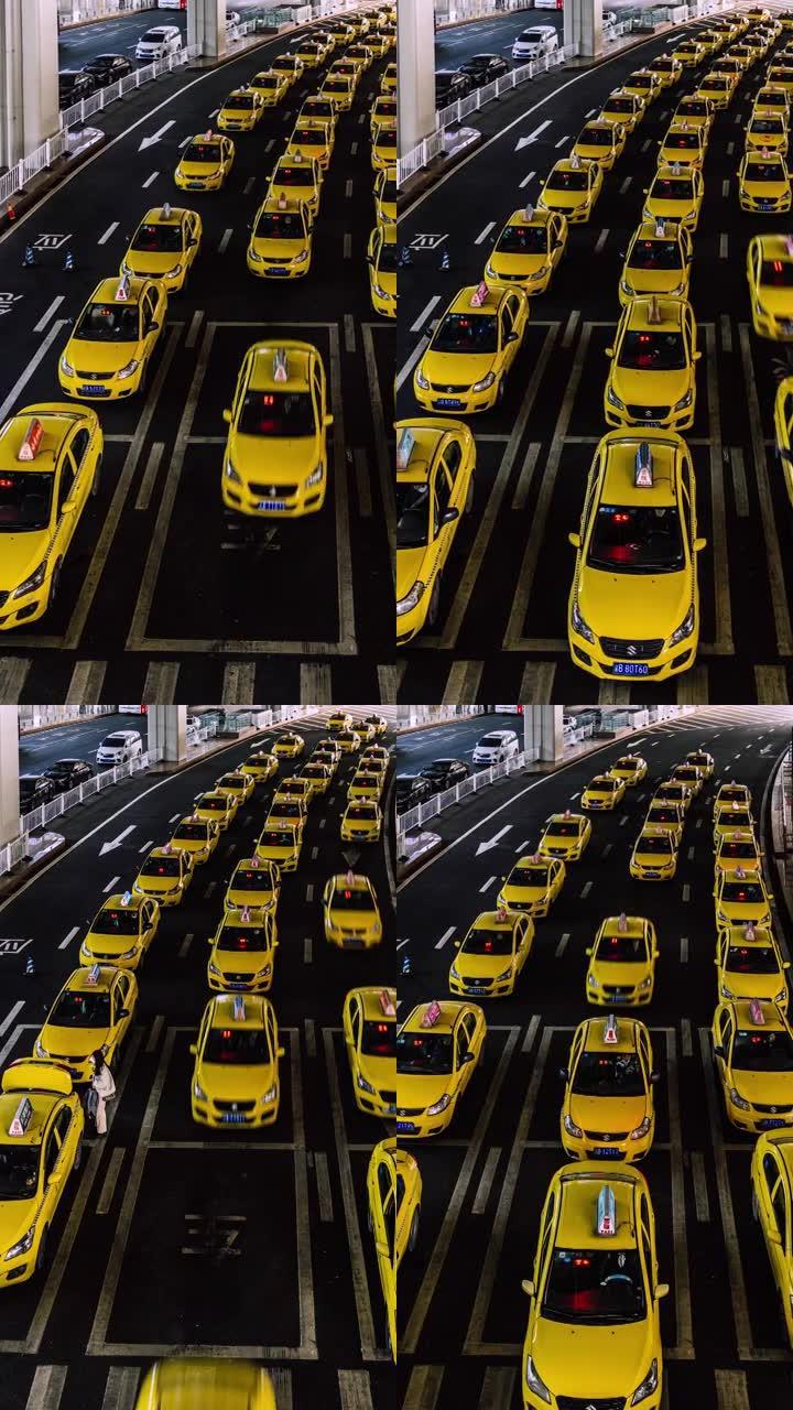 T/L PAN黄色出租车在机场出口排队