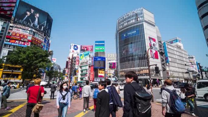 穿越街头人群东京日本