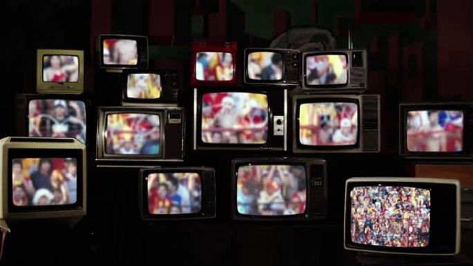 体育场里的一堆复古电视上的球迷模糊了。4k分辨率。