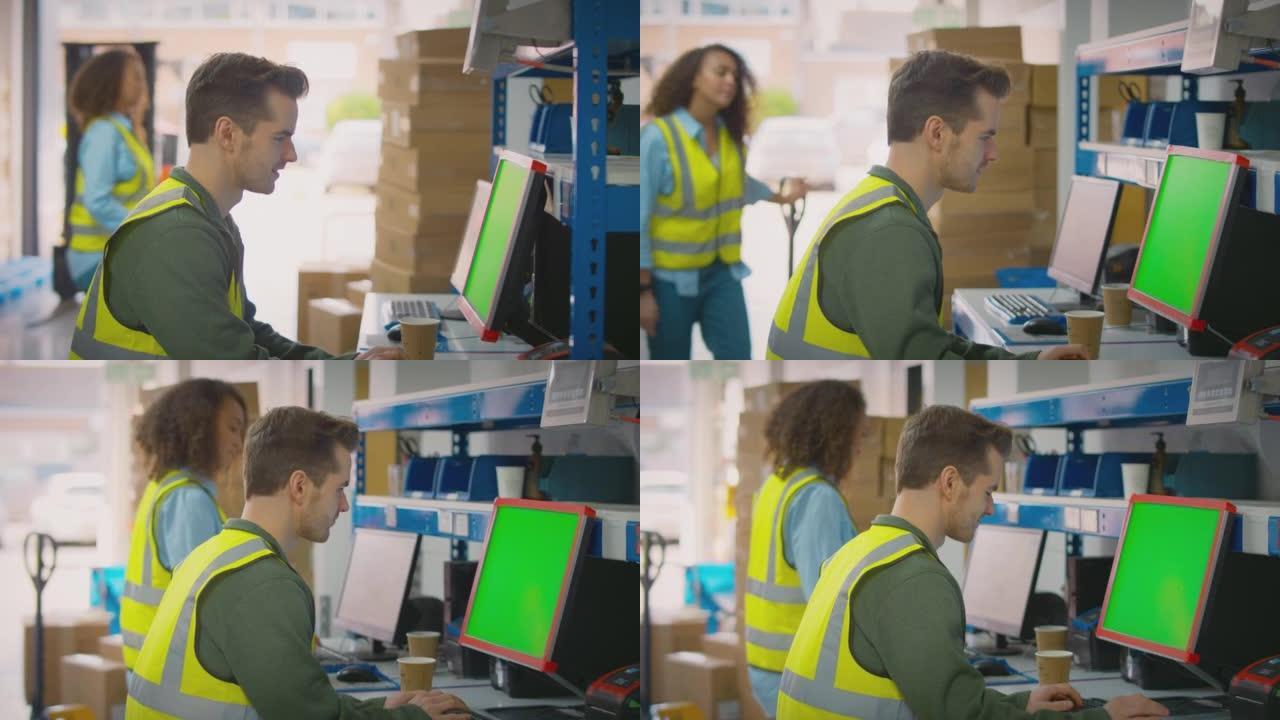 在配送仓库中使用计算机终端和移动箱的男女工人