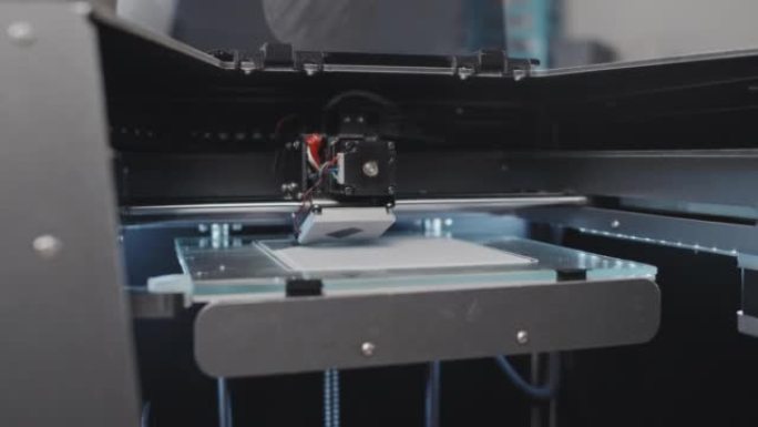 3D打印机在运行制造技术快速原型数字制造