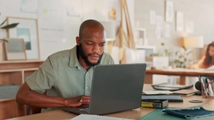 有创造力的黑人，网络或在笔记本电脑上工作，用于公司愿景或使命的计划，研究或战略。业务，键入在线公司报