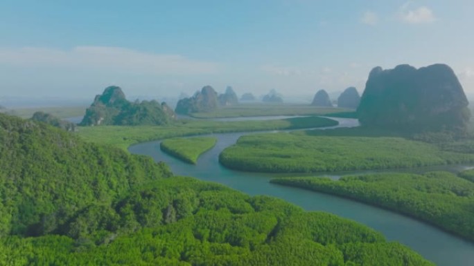 泰国甲米的攀牙湾国家公园和红树林的鸟瞰图。