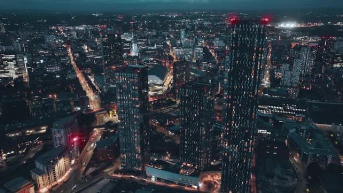 曼彻斯特英国在城市中心地区的现代建筑的空中拍摄