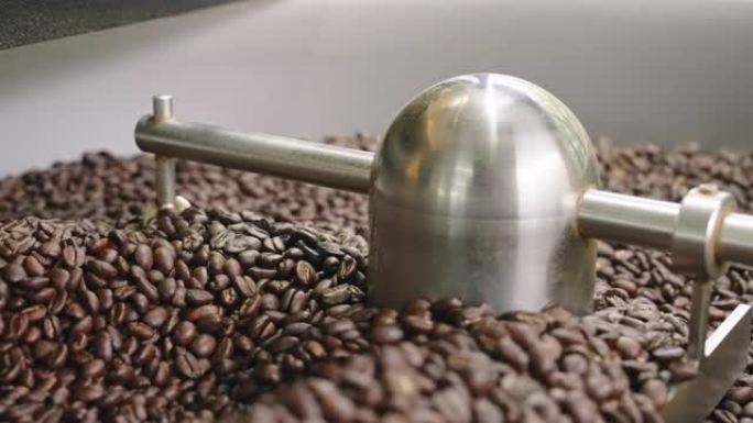 生咖啡豆搅拌咖啡加工