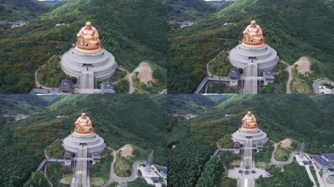 雪窦寺内的佛像弥勒佛塑像旅游景点宗教景点