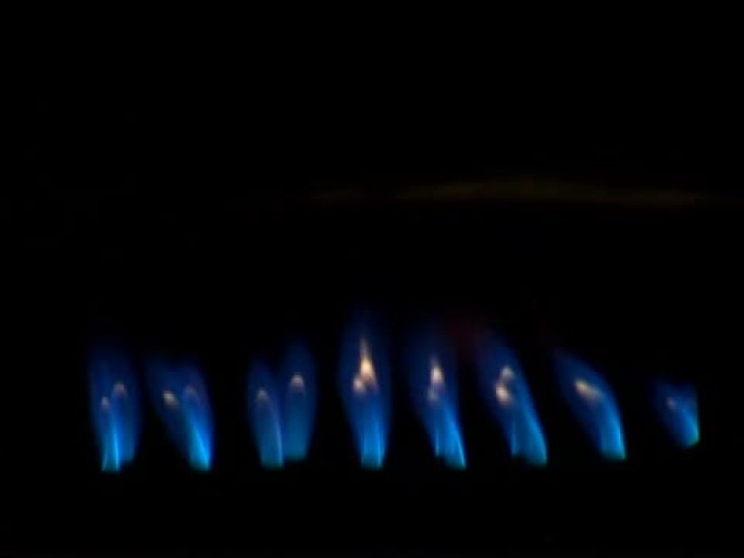 蓝色火焰喷射（视频-16:9）