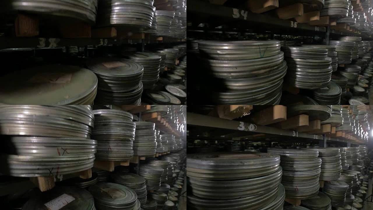 大量录像带存储在电影档案中。