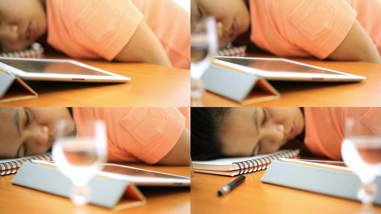 追踪多莉枪击案：大学生使用平板电脑睡觉