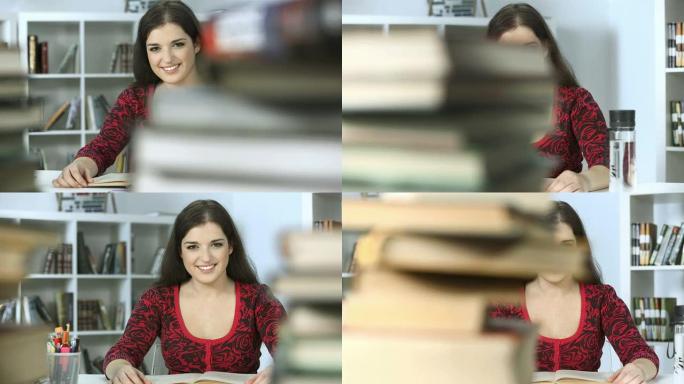 HD多莉: 图书馆快乐的女学生